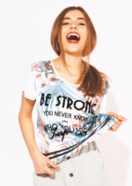 ⁦تيشرت نسائي⁩ - الصورة ⁦2⁩